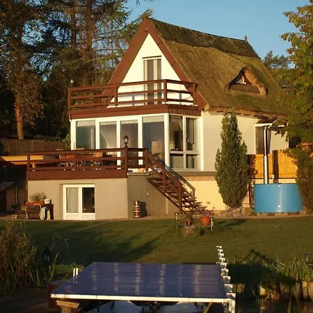 By With Sauna And Hot Tub *