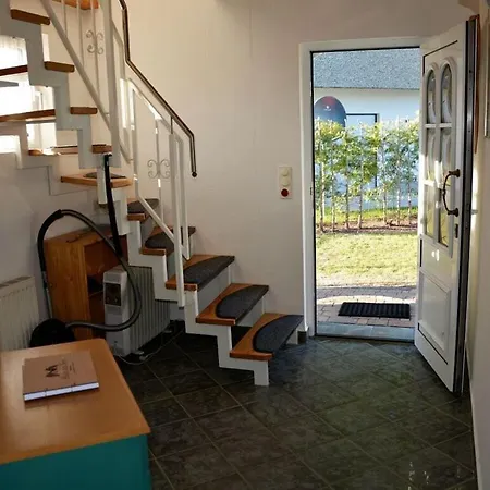 By With Sauna And Hot Tub